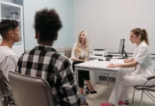 Zaburzenia płodności – jakie badania hormonalne wykonać? lab-med.pl - 208-zaburzenia-plodnosci-jakie-badania-hormonalne-wykonac.webp