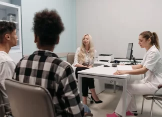 Zaburzenia płodności – jakie badania hormonalne wykonać? lab-med.pl - 208-zaburzenia-plodnosci-jakie-badania-hormonalne-wykonac.webp